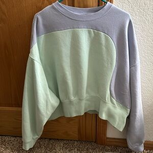 Women’s Nike Sweatshirt